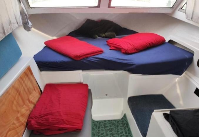 Nice Boat To Sleep In Barcelona Sant Adrià de Besòs Eksteriør billede